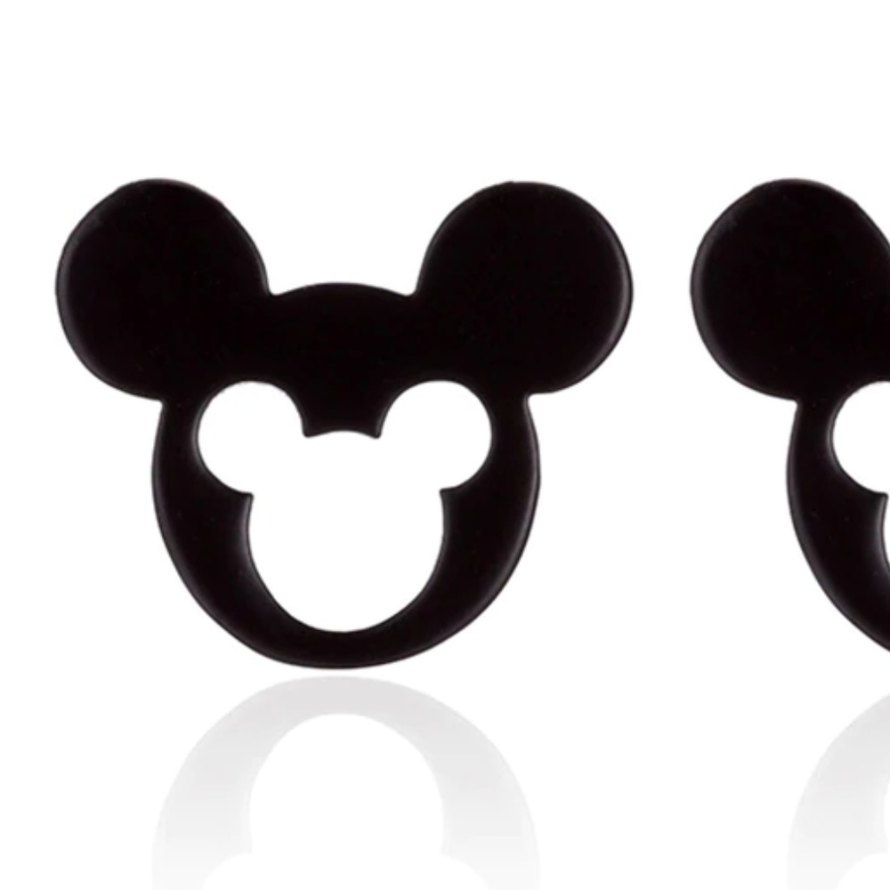 Disney Mickey Mouse black earring